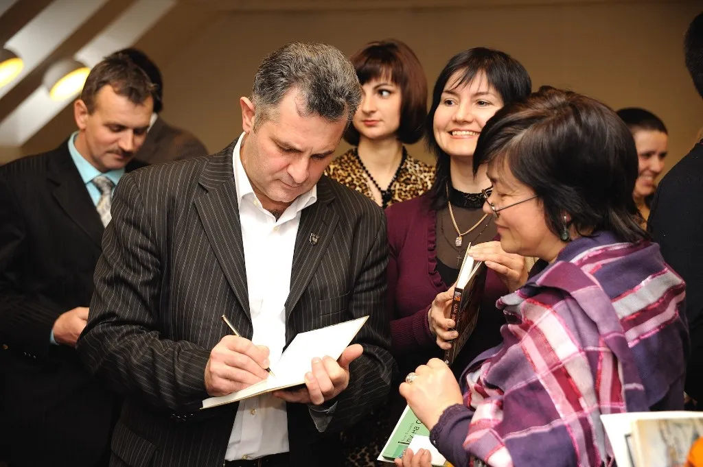 Після зустрічі у Леополіс-холі. Львів.